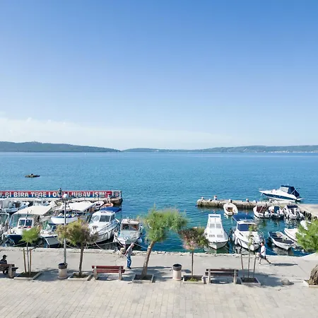 아파트 Brce Kaštela