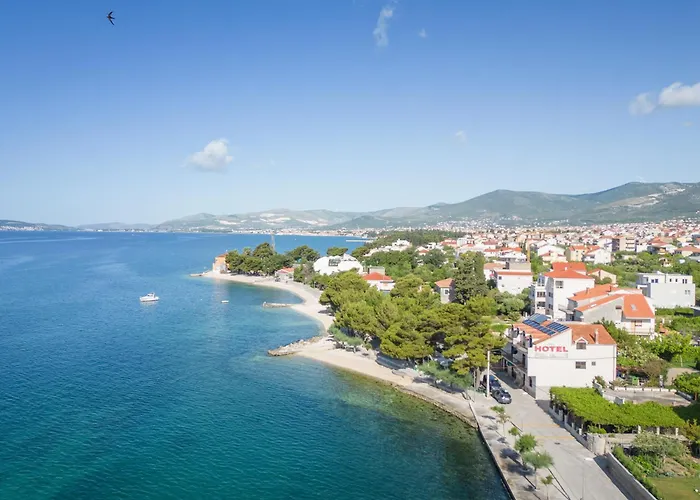 Brce * Kaštela